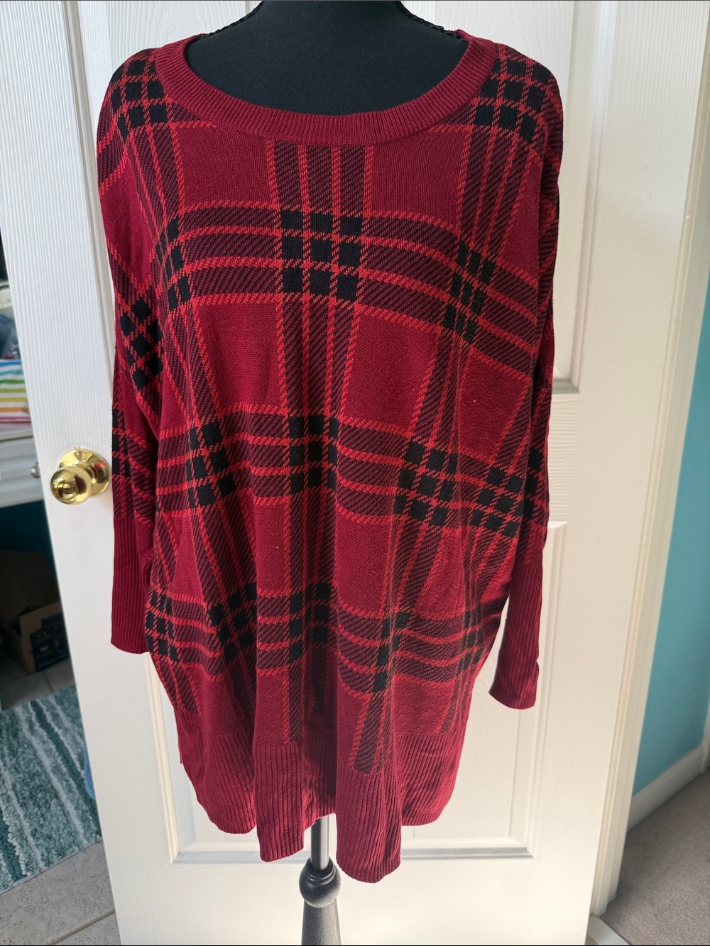 Wonderly red and black buffalo plaid dolman crewneck sweater